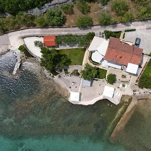 Sandra I Davor Lonic Kukljica